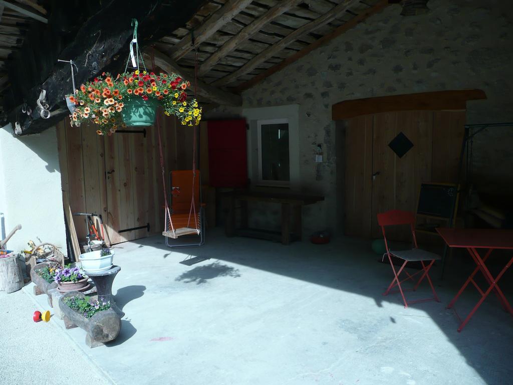 Bed and Breakfast La Grange d'Agnès à Montmaur-en-Diois Extérieur photo